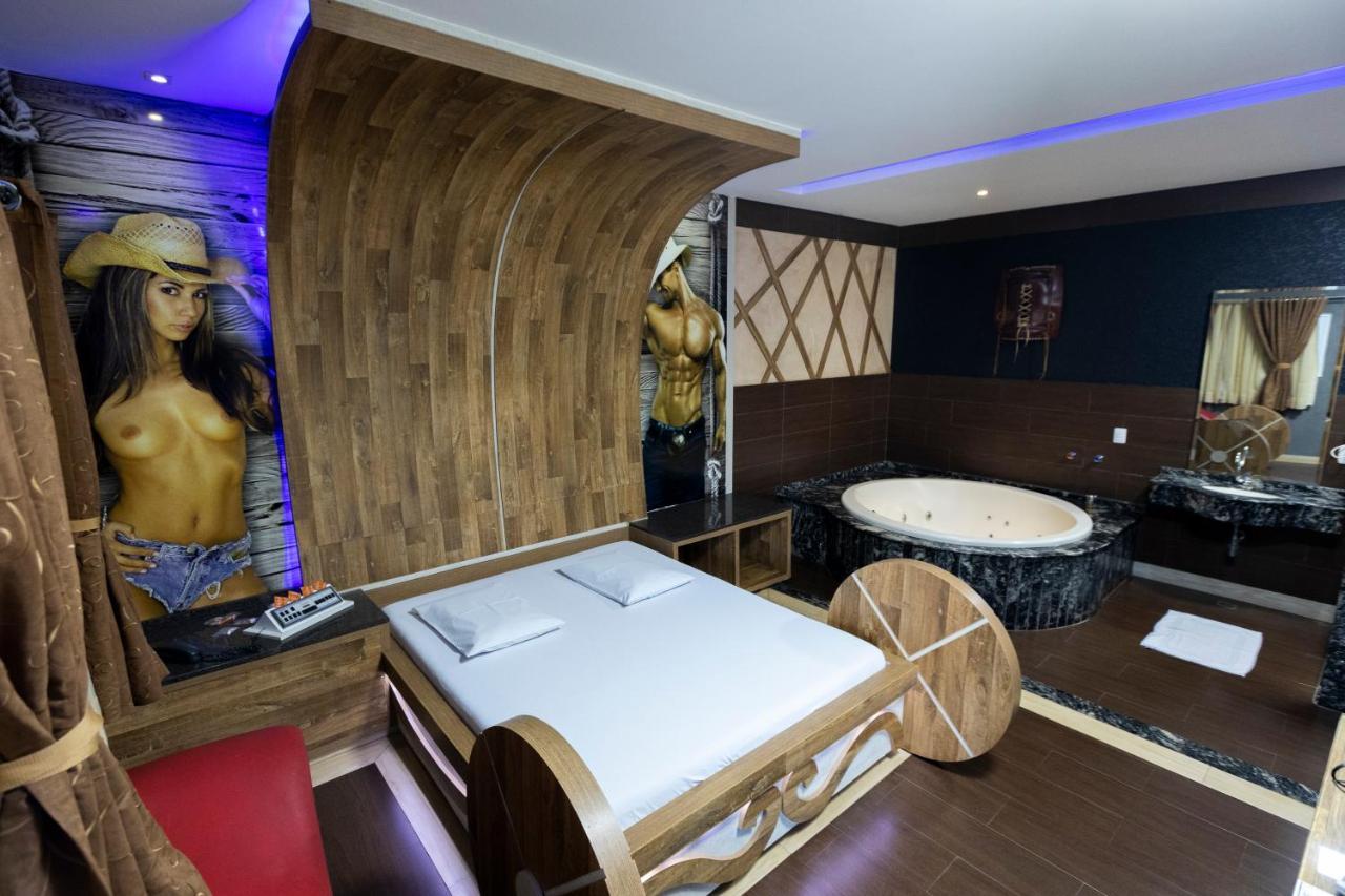 Troia Motel Фос-ду-Іґуасу Екстер'єр фото